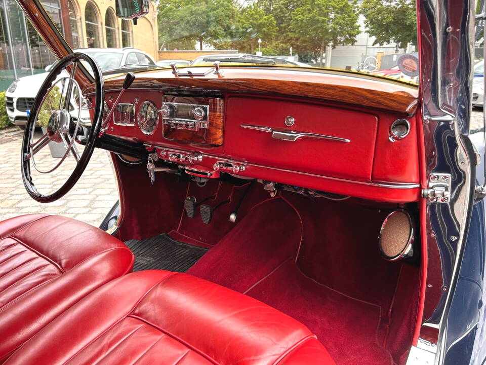 Imagen 26/53 de Mercedes-Benz 220 Coupe (1955)