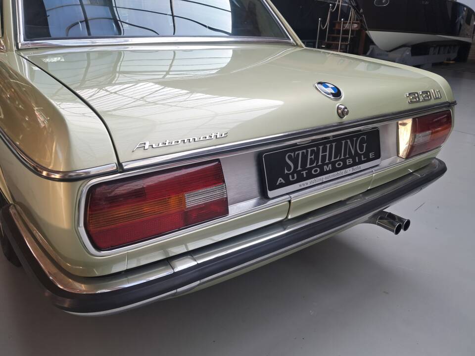 Immagine 6/39 di BMW 3,3 Li (1977)