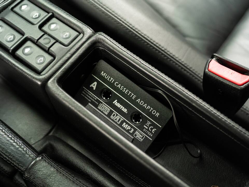 Bild 34/45 von BMW M5 (1992)