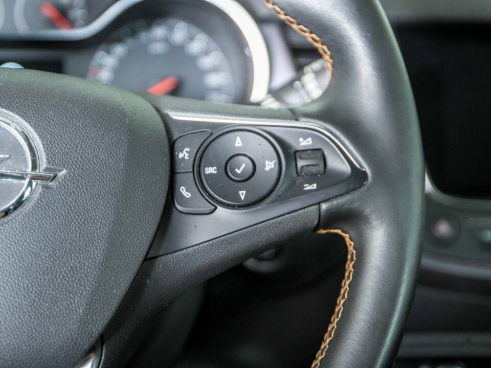 Immagine 17/50 di Opel Crossland X 1.2 Turbo (2019)