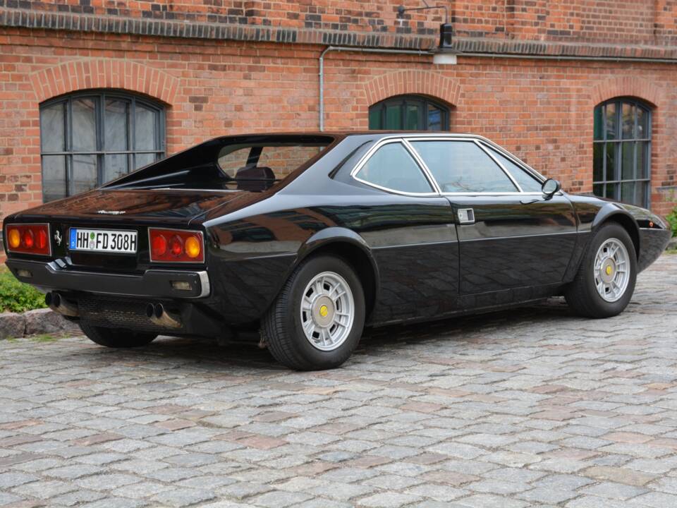 Bild 3/50 von Ferrari Dino 208 GT4 (1976)