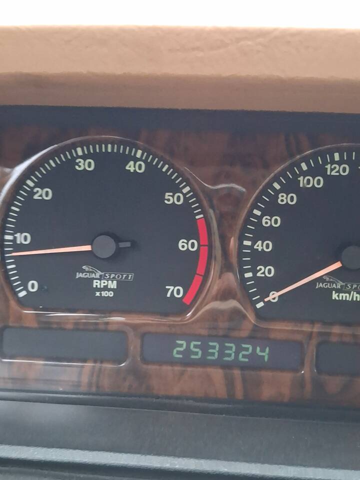 Bild 6/14 von Jaguar XJ 40 (XJ-R) (1992)