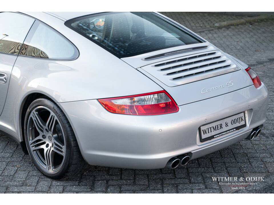 Bild 10/33 von Porsche 911 Carrera 4S (2007)