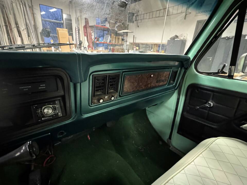 Image 8/9 of Ford F-150 Ranger (1979)