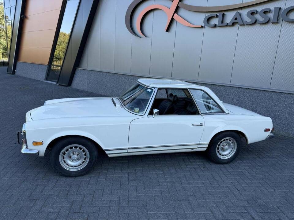 Image 17/50 of Mercedes-Benz 280 SL (1970)
