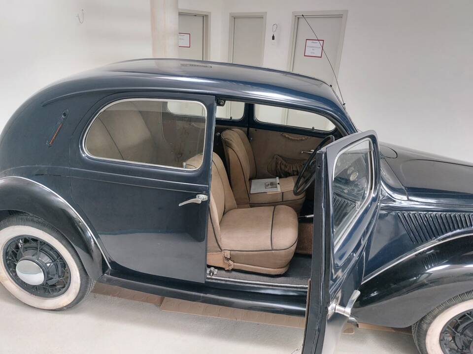 Image 3/27 of Lancia Ardea (1939)
