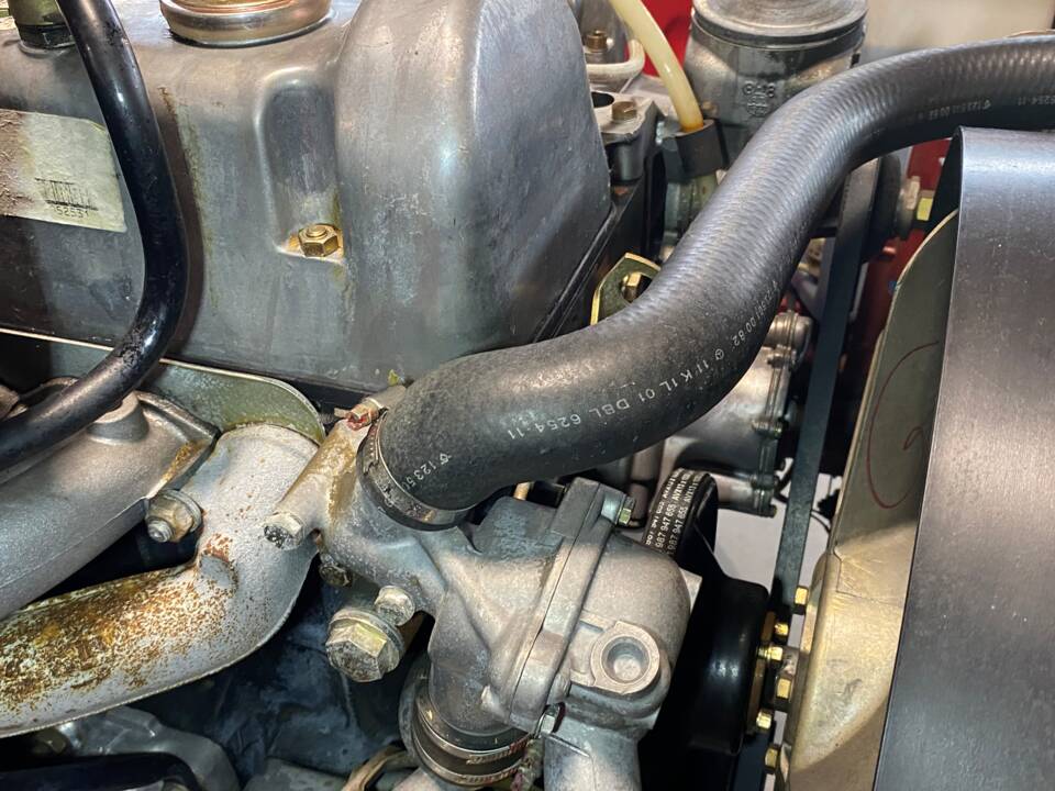 Image 53/100 of Mercedes-Benz 300 D (1983)