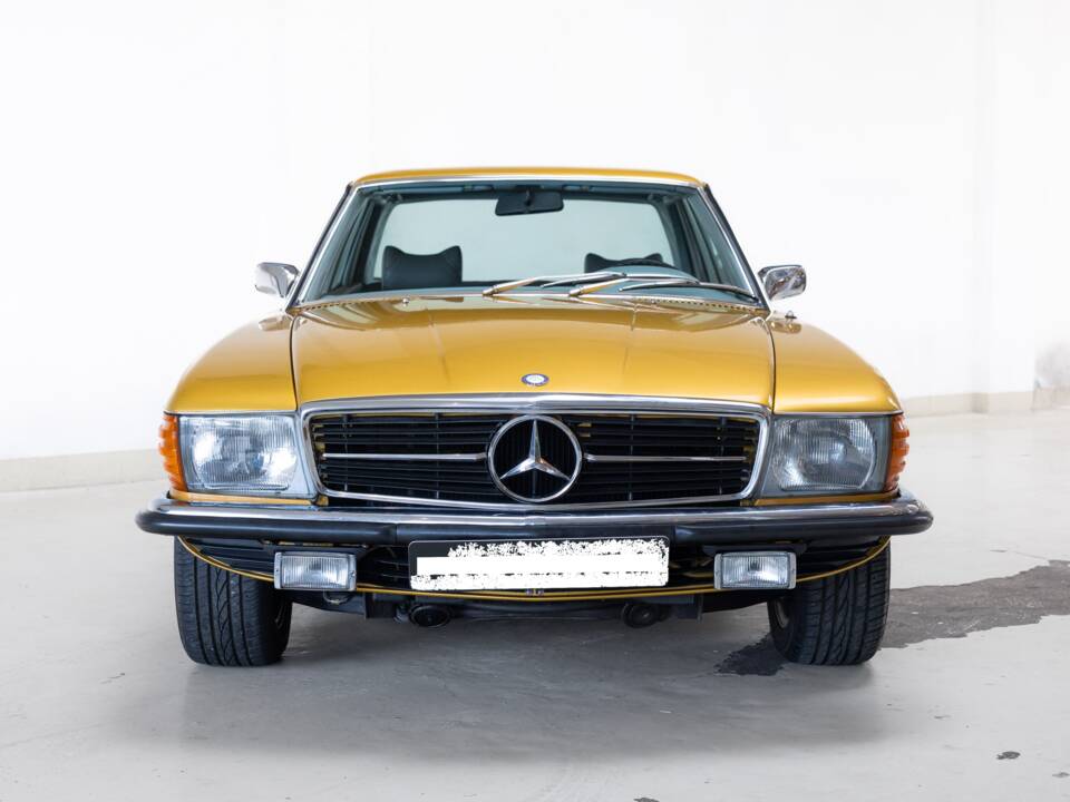 Image 2/32 of Mercedes-Benz 350 SLC (1971)