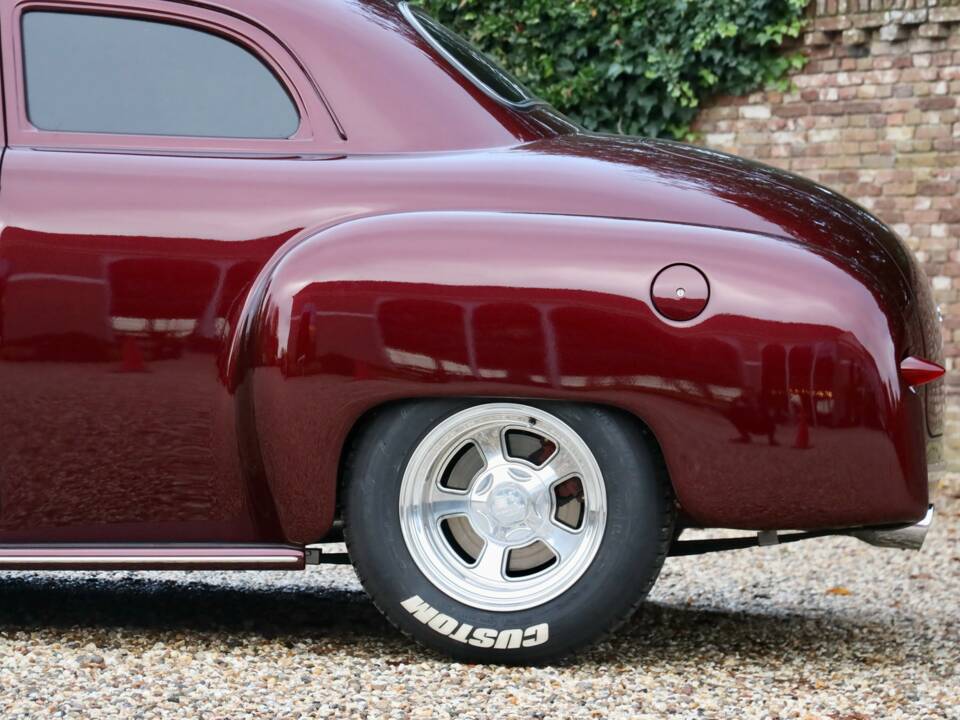 Image 16/50 of Plymouth Special Deluxe (1950)