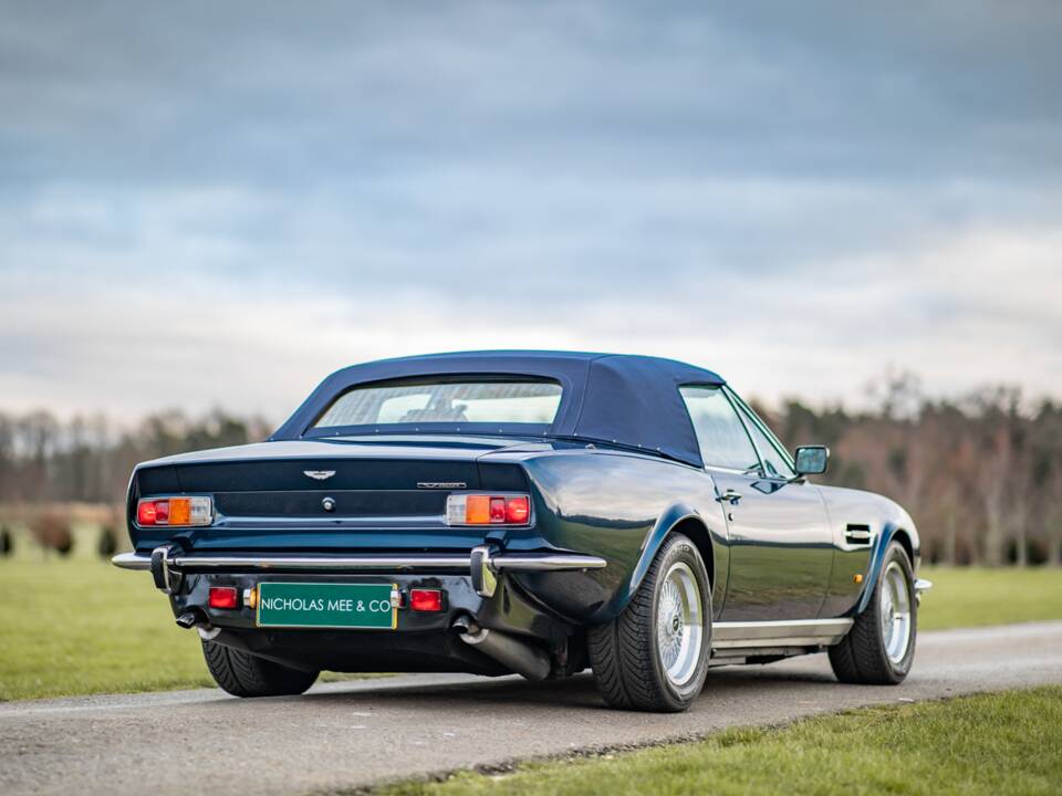 Image 3/57 de Aston Martin V8 Vantage Volante (1989)