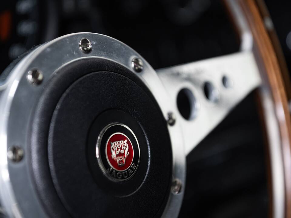 Imagen 15/40 de Jaguar E-Type (2+2) (1970)