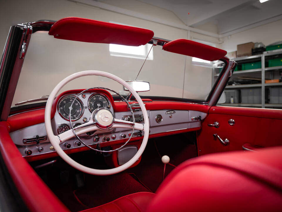 Image 20/39 of Mercedes-Benz 190 SL (1962)