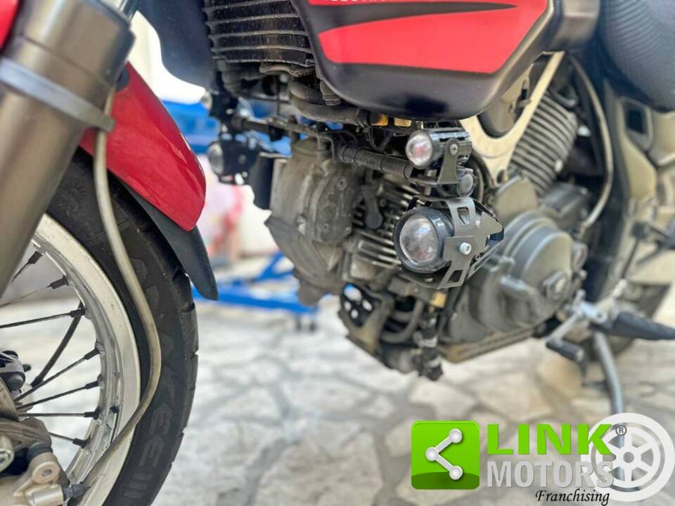 Bild 10/10 von Cagiva DUMMY (2000)