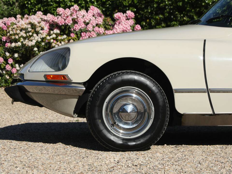 Imagen 19/50 de Citroën DS 20 Pallas (1971)