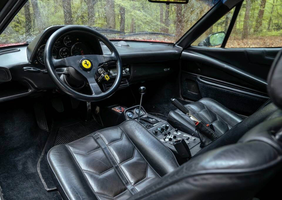 Bild 4/33 von Ferrari 308 GTB Quattrovalvole (1983)