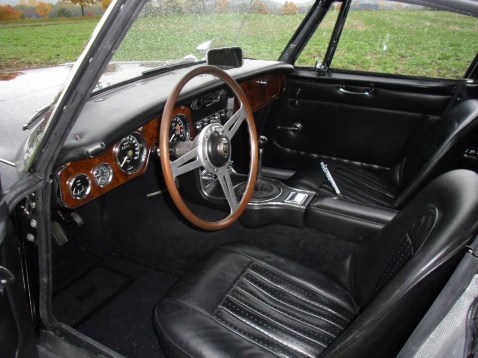 Image 5/11 of Austin-Healey 3000 Mk III (BJ8) (1965)