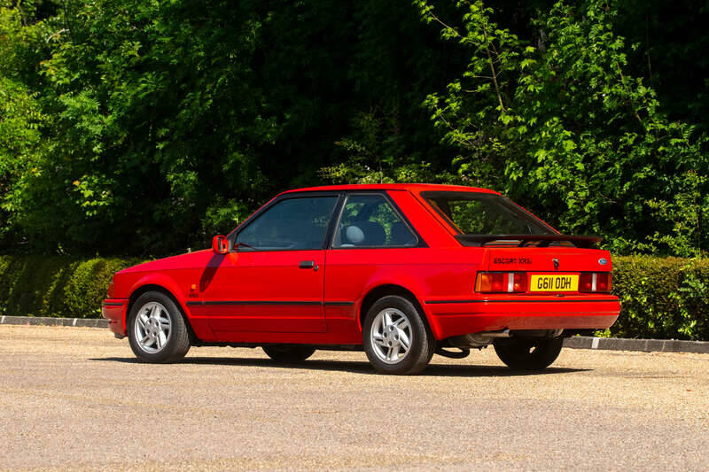 Image 4/50 of Ford Escort IV XR3i (1989)
