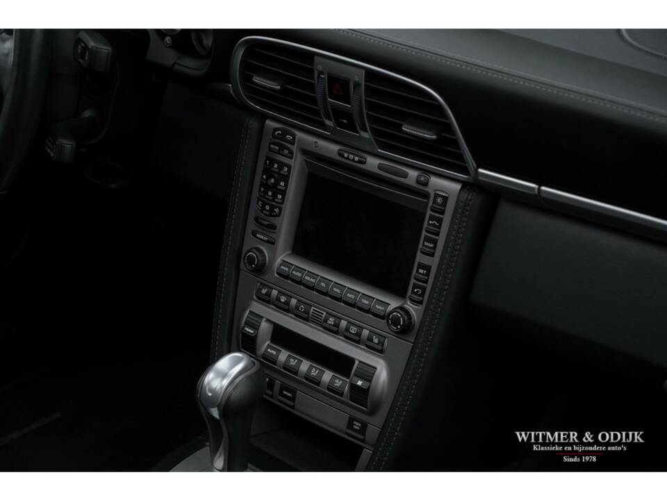 Bild 23/33 von Porsche 911 Carrera 4S (2007)