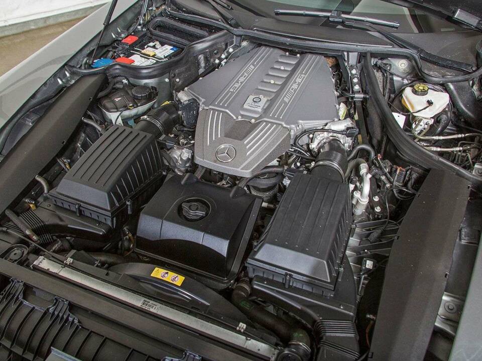 Image 30/31 of Mercedes-Benz SLS AMG GT Roadster (2014)