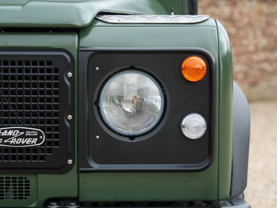 Immagine 27/50 di Land Rover 90 (1990)