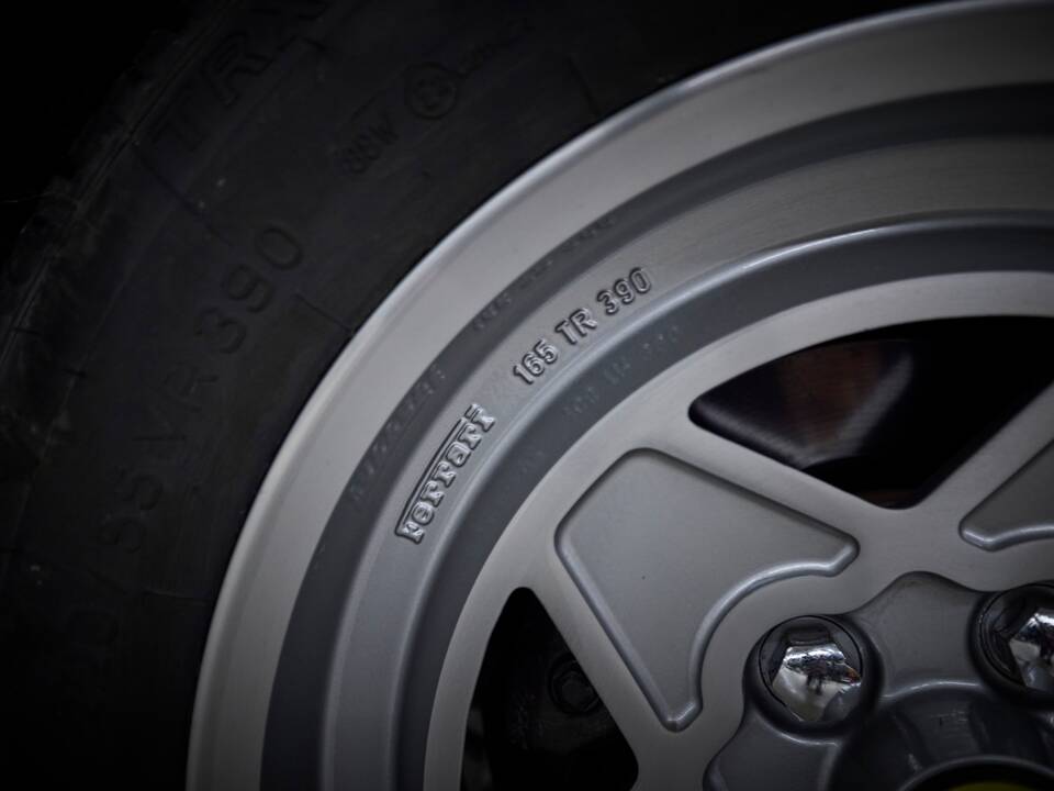 Image 16/97 of Ferrari 308 GTB Quattrovalvole (1983)