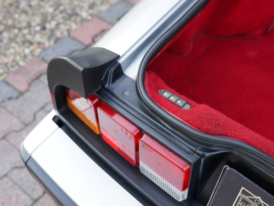 Afbeelding 39/50 van Alfa Romeo 2.0 Spider QV (1987)