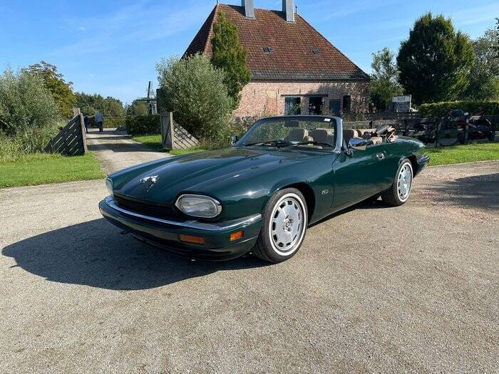 Image 4/7 of Jaguar XJS 4.0 (1996)