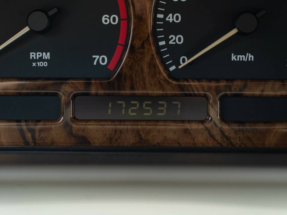 Bild 47/50 von Jaguar XJ6 3.2 (1995)