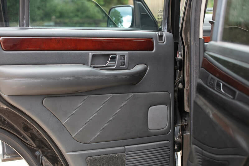 Image 43/50 de Land Rover Range Rover 4.0 HSE (2001)