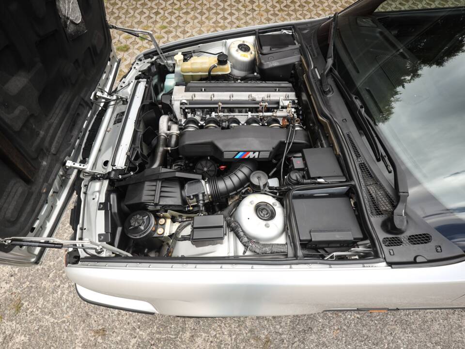 Bild 14/74 von BMW M5 Touring (1992)