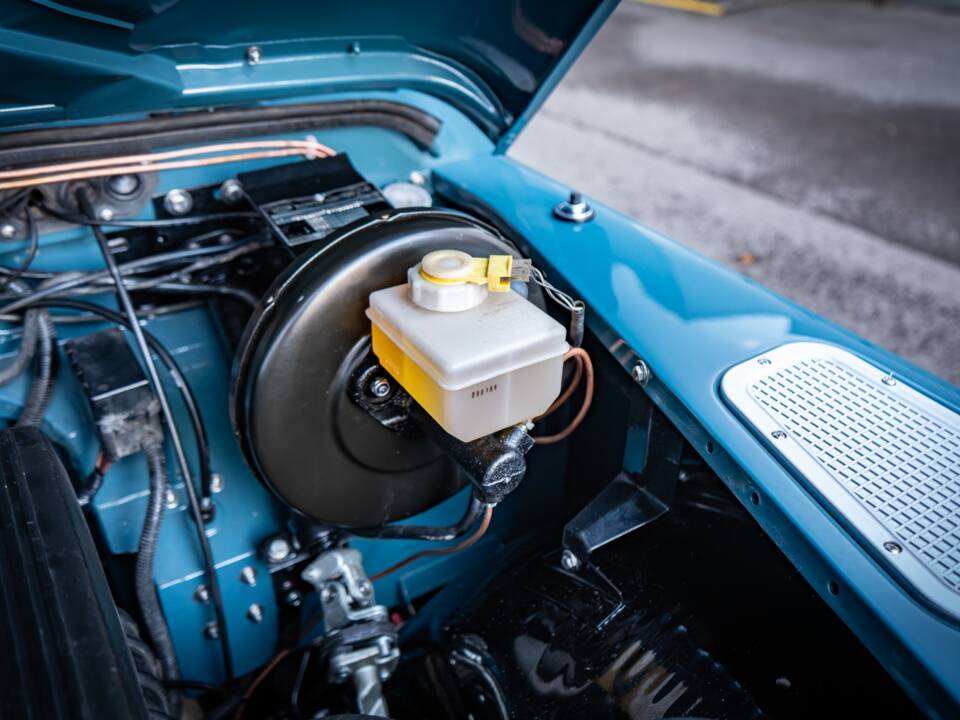 Bild 32/32 von Land Rover Defender 110 300Tdi (1997)