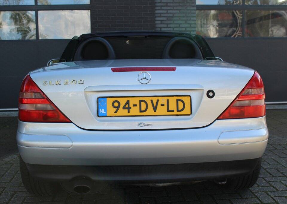 Image 8/8 de Mercedes-Benz SLK 200 Kompressor (2000)