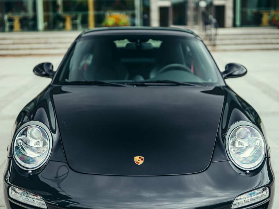 Imagen 28/50 de Porsche 911 Carrera GTS (2011)