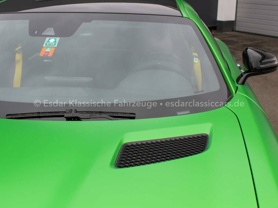 Immagine 10/35 di Mercedes-AMG GT-R (2018)