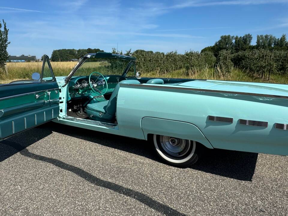 Bild 13/47 von Ford Thunderbird (1962)