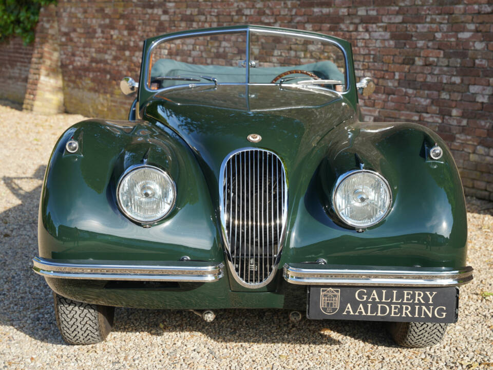 Bild 45/50 von Jaguar XK 120 SE DHC (1953)