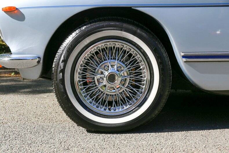 Image 6/18 of Bristol 411 Mk. II (1972)