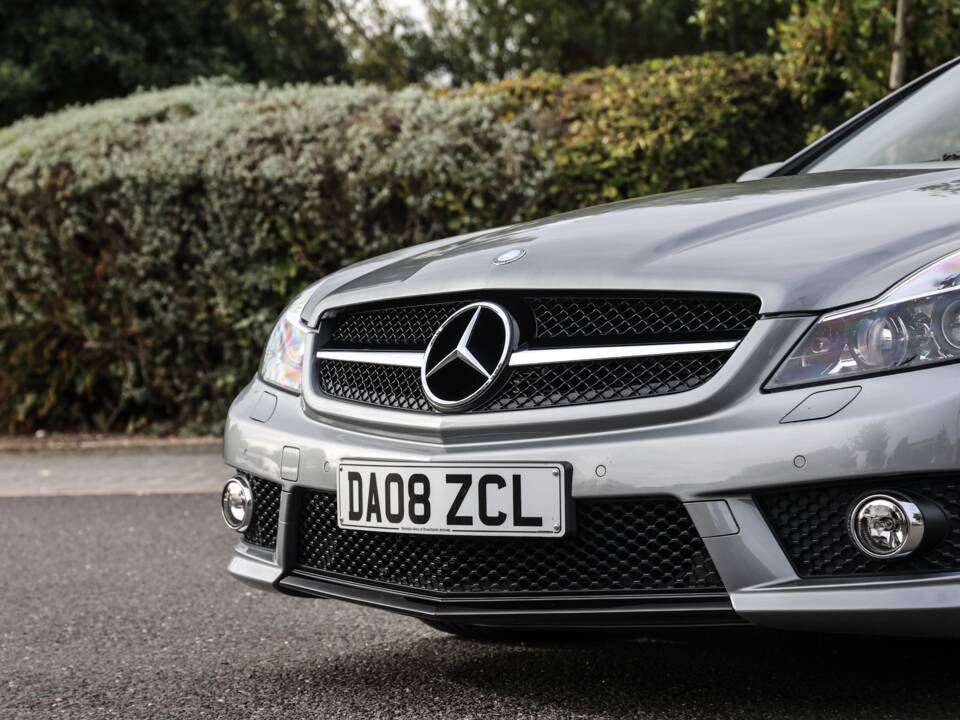 Afbeelding 12/47 van Mercedes-Benz SL 63 AMG (2008)