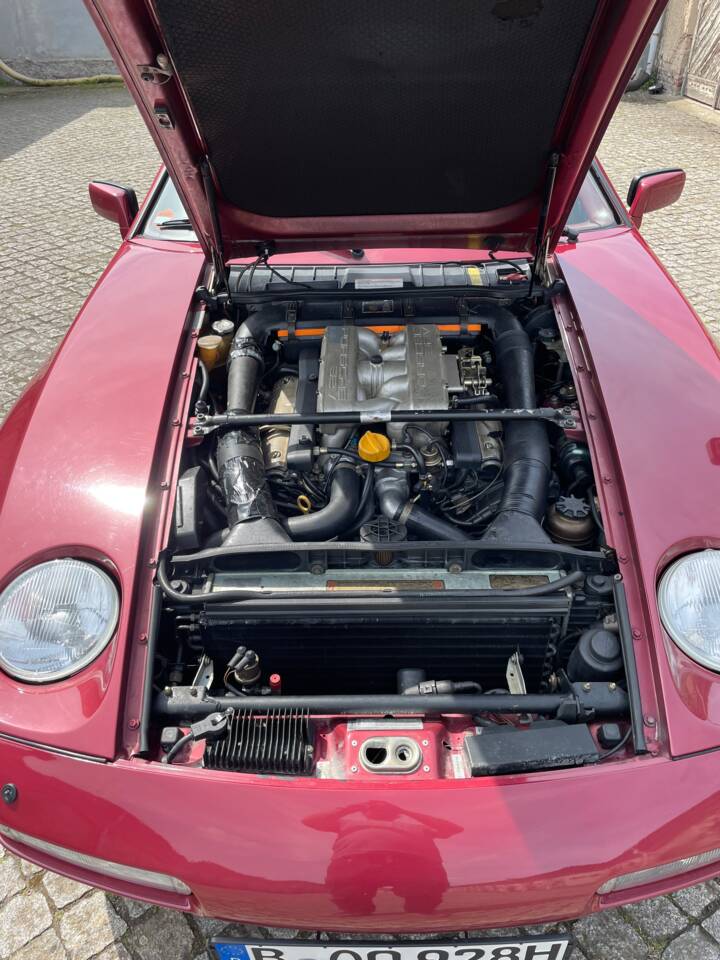 Afbeelding 38/45 van Porsche 928 S4 (1988)