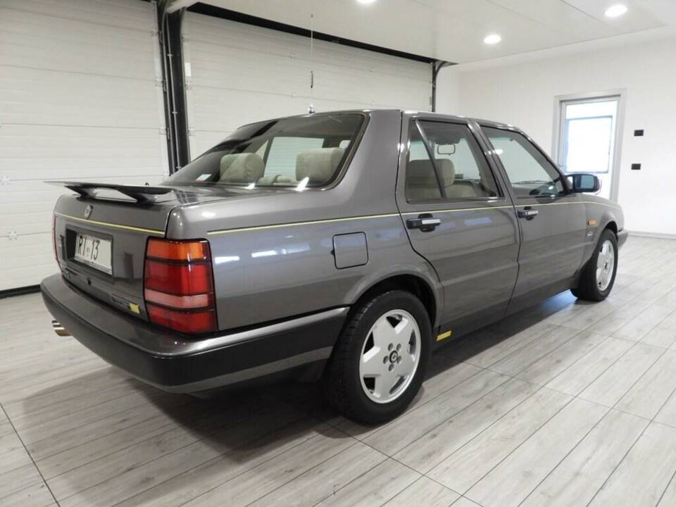 Bild 4/10 von Lancia Thema 8.32 (1987)
