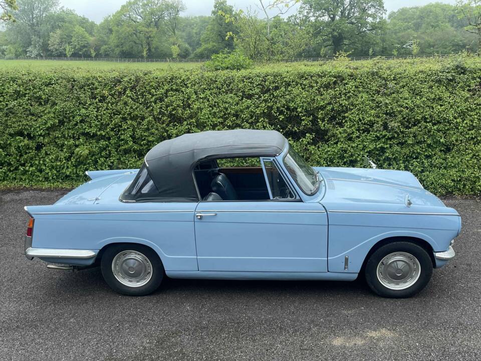 Image 3/12 of Triumph Vitesse 6 (1965)