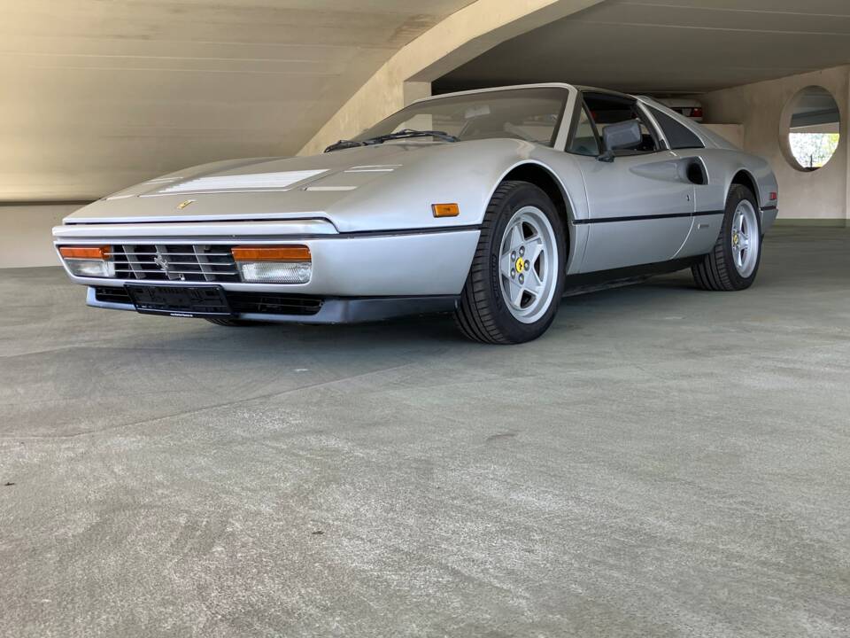Bild 2/12 von Ferrari 328 GTS (1986)