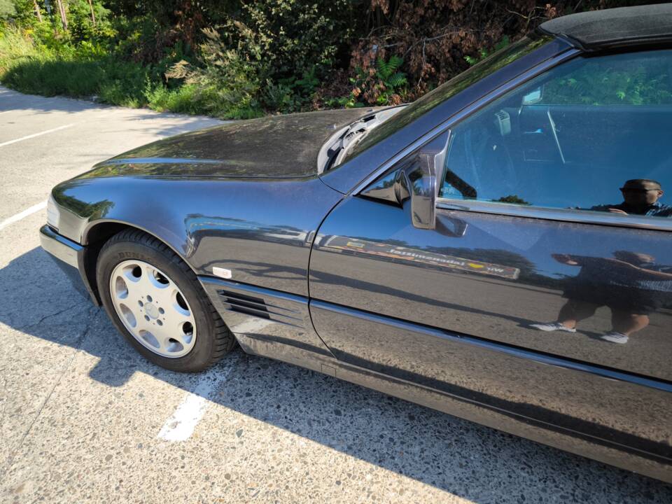 Image 35/38 of Mercedes-Benz SL 320 (1994)