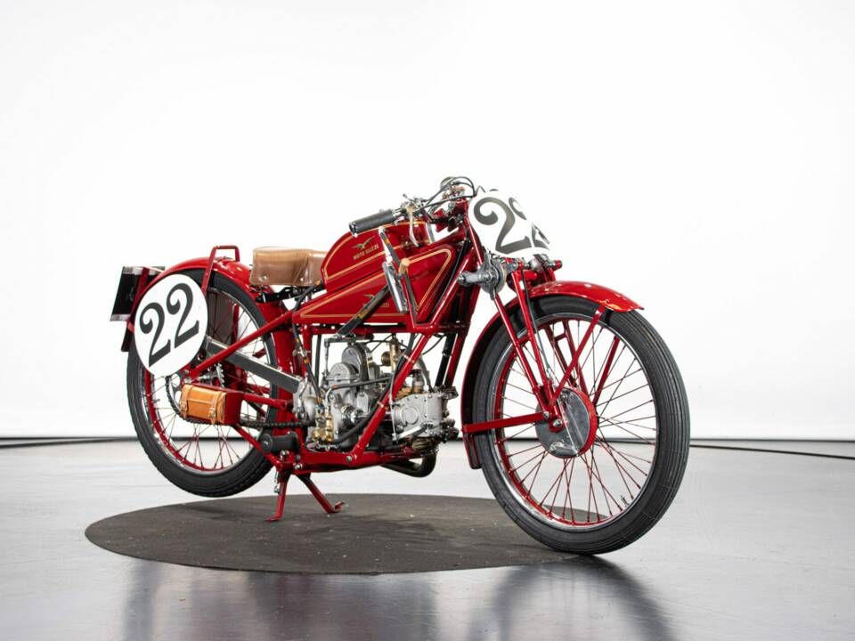 Immagine 8/50 di Moto Guzzi 250 SS (1930)