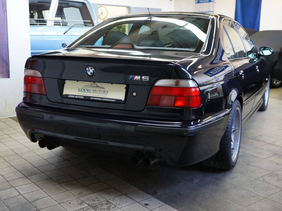 Image 14/40 of BMW M5 (2000)