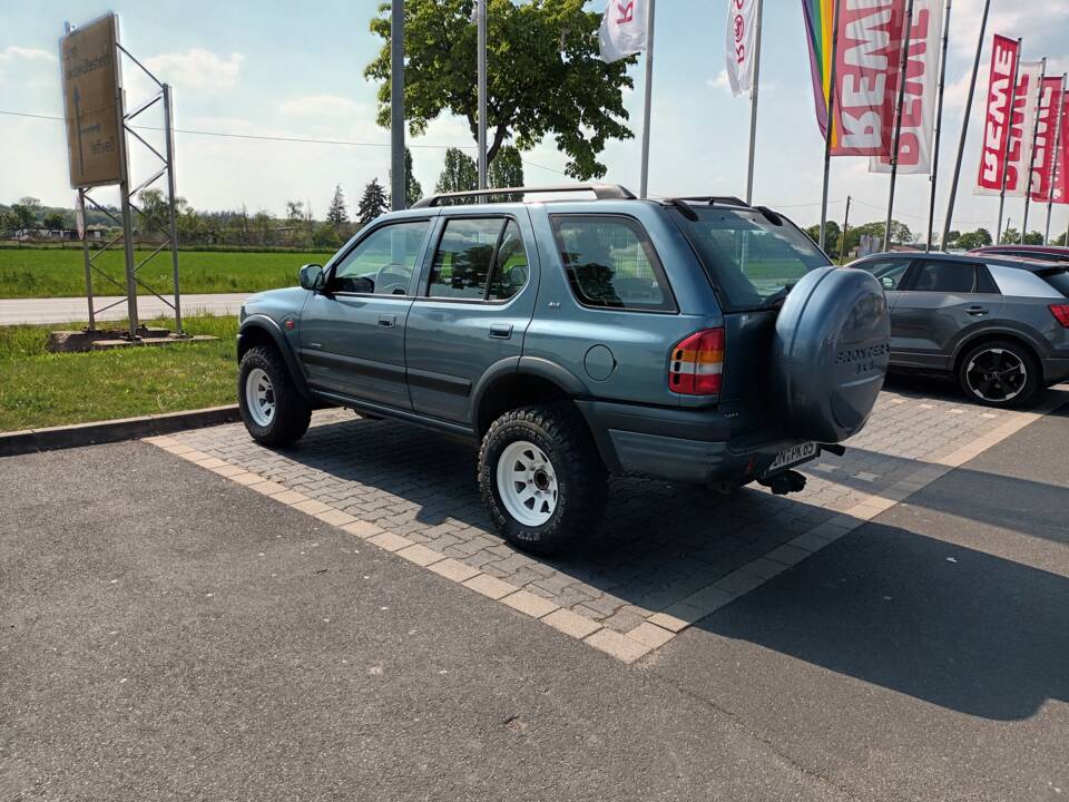 Immagine 3/4 di Opel Frontera 2.2i (2001)