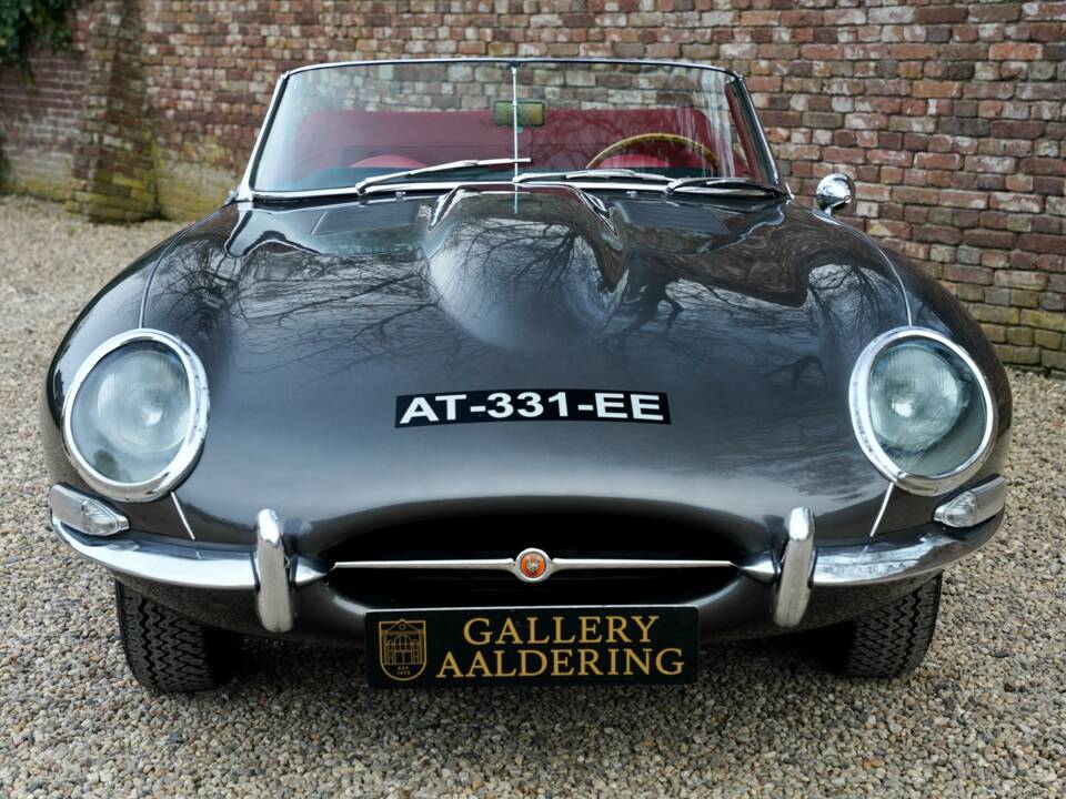 Immagine 34/50 di Jaguar E-Type 3.8 (1961)