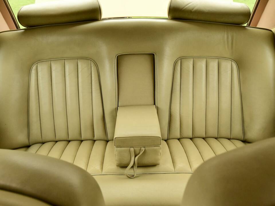 Bild 44/50 von Rolls-Royce Silver Shadow II (1979)