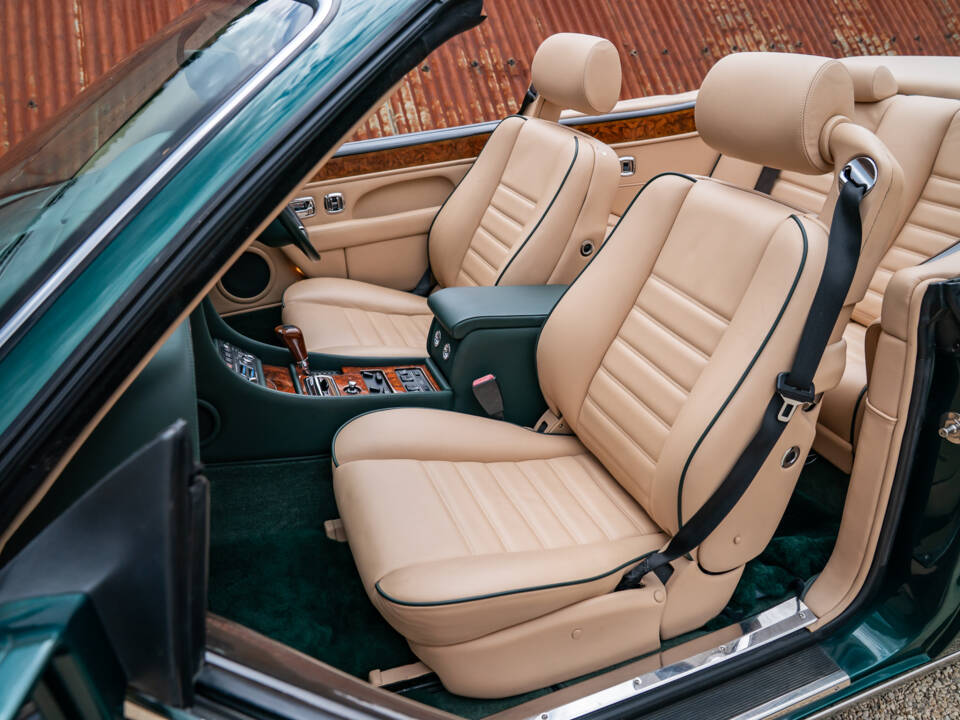 Bild 27/39 von Bentley Azure (1995)