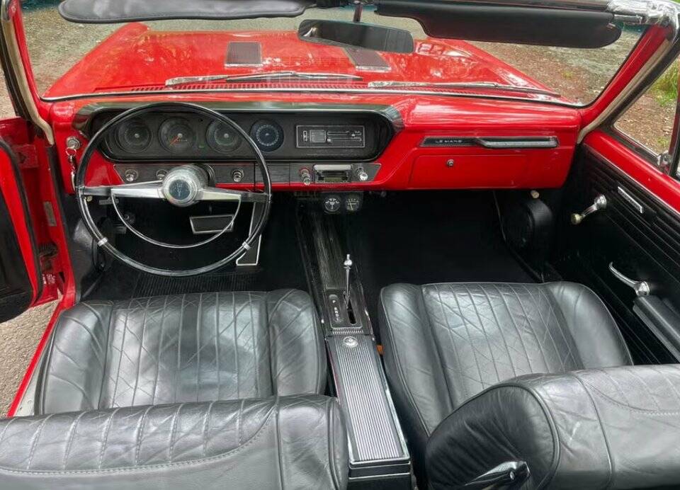 Bild 2/8 von Pontiac Tempest Le Mans (1965)